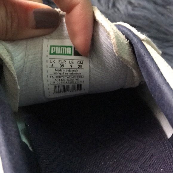 Cream and blue Puma sneakers - Picture 6 of 6